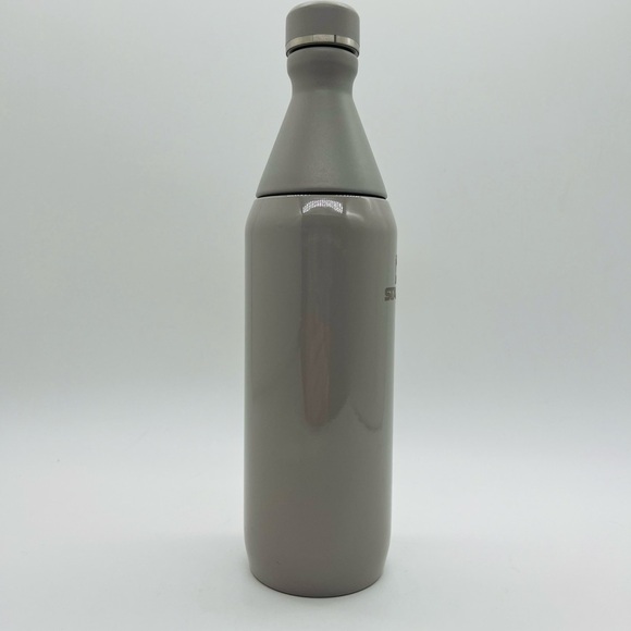 STANLEY UNISEX INSULATED THERMOS/TRAVEL INSULATED WATER BOTTLE 20 OZ - Picture 5 of 13